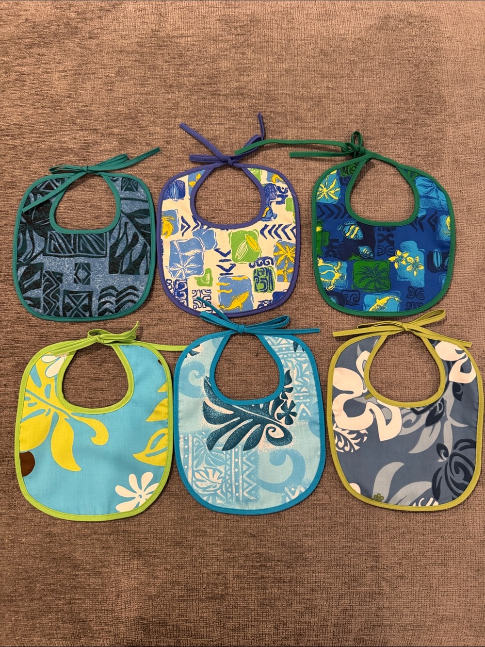 BLUE Hawaiian print baby bibs - set of 6 NWOT